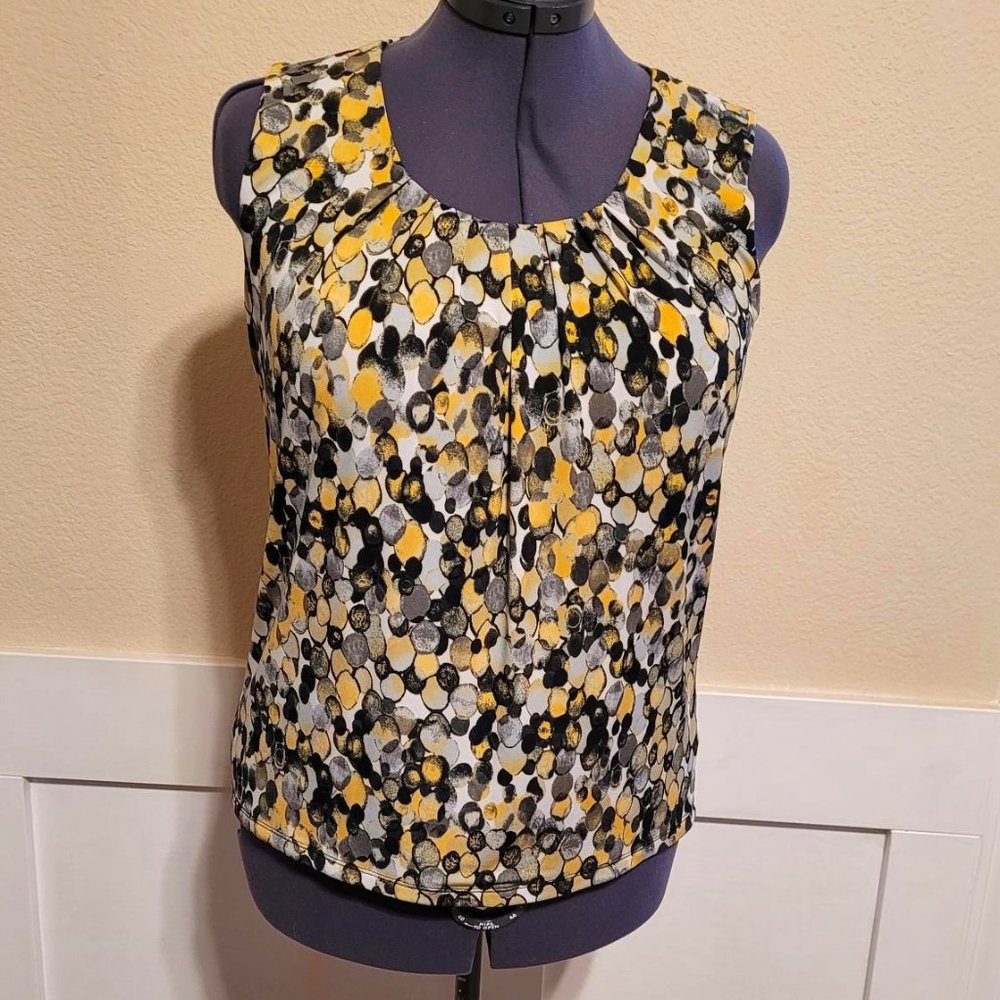 Womens Crew Neck Sleeveless Blouse